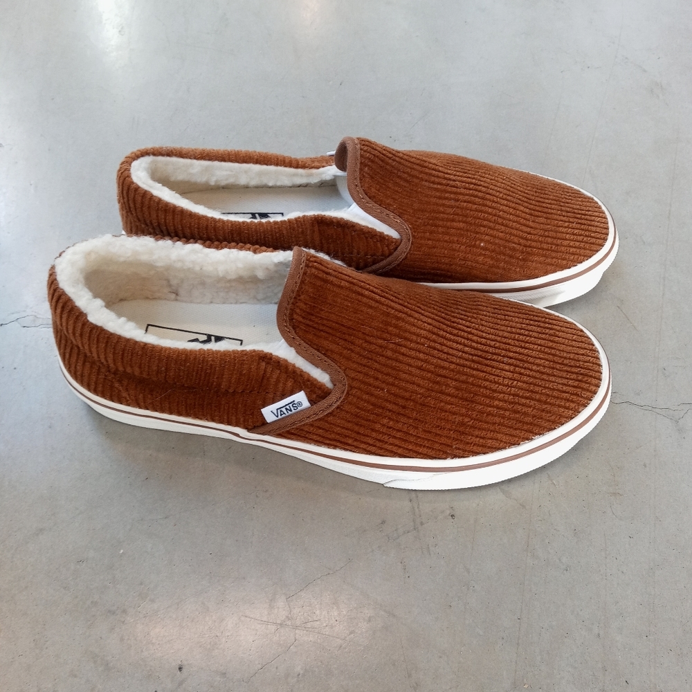 Women’s Tan Corduroy Slip-on Vans  Size 8